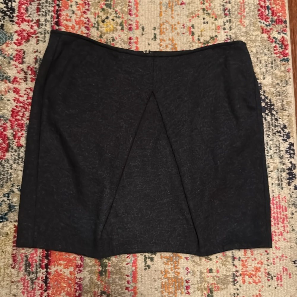CAbi Gray Wool Blend Andy's Modern Mini Skirt Size 6